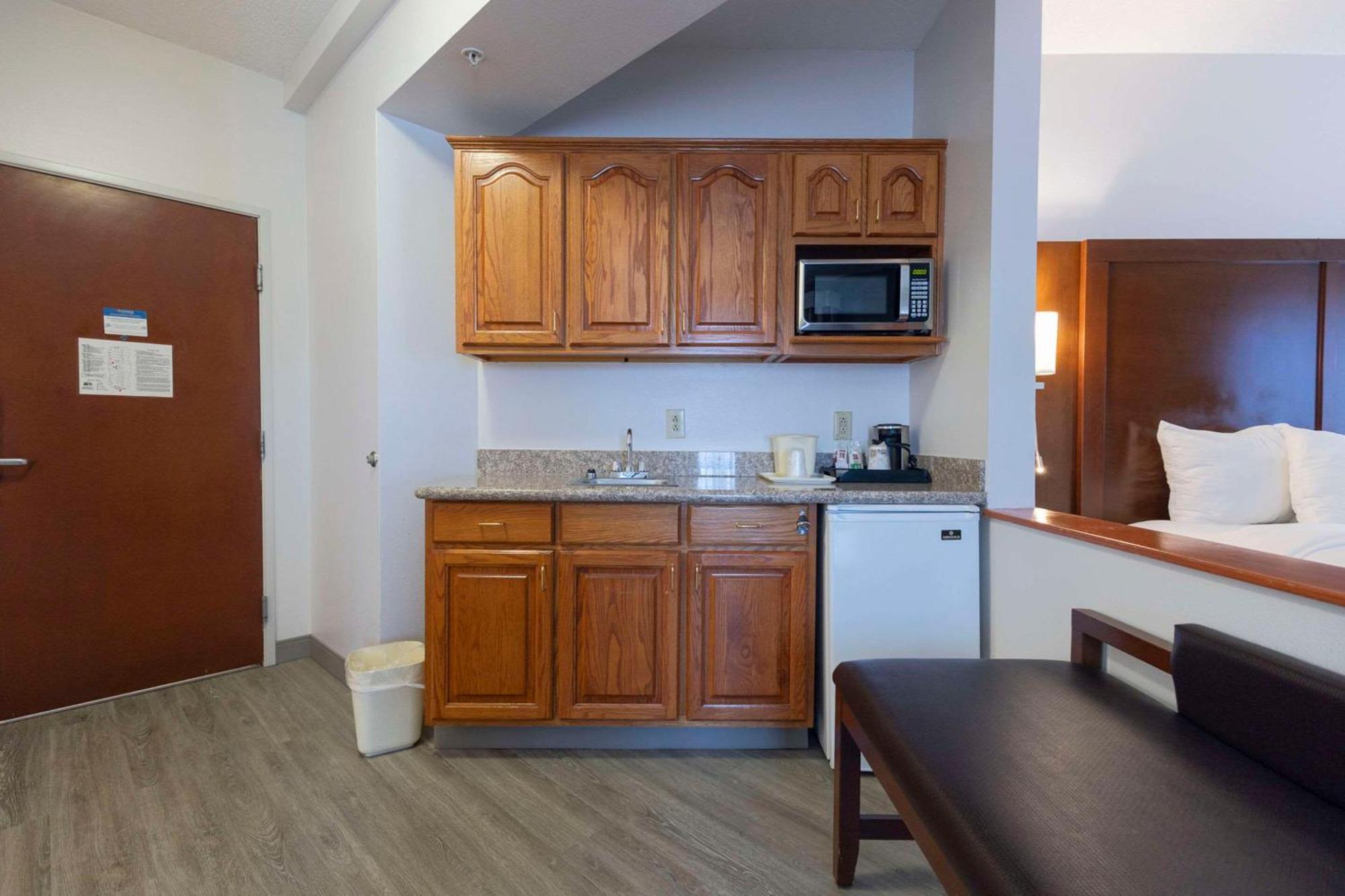 Comfort Suites Спрингфийлд Екстериор снимка
